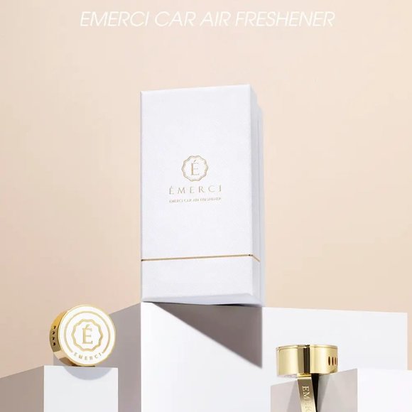 Émerci White Luxury Car Vent Clip On Air Freshener Gift Set - Picture 2 of 9